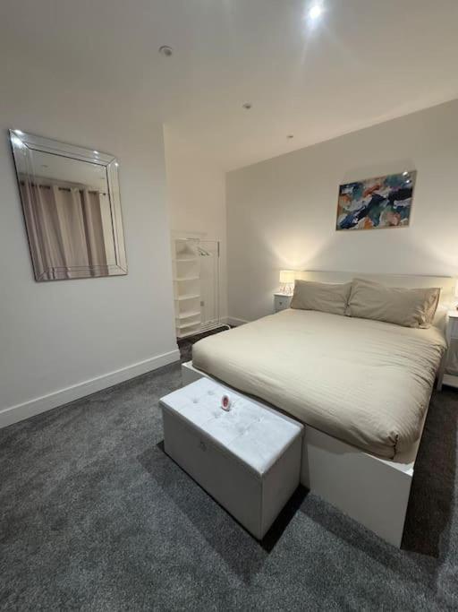 The Upper Tooting Beauty - 2bed Ground Floor Flat London