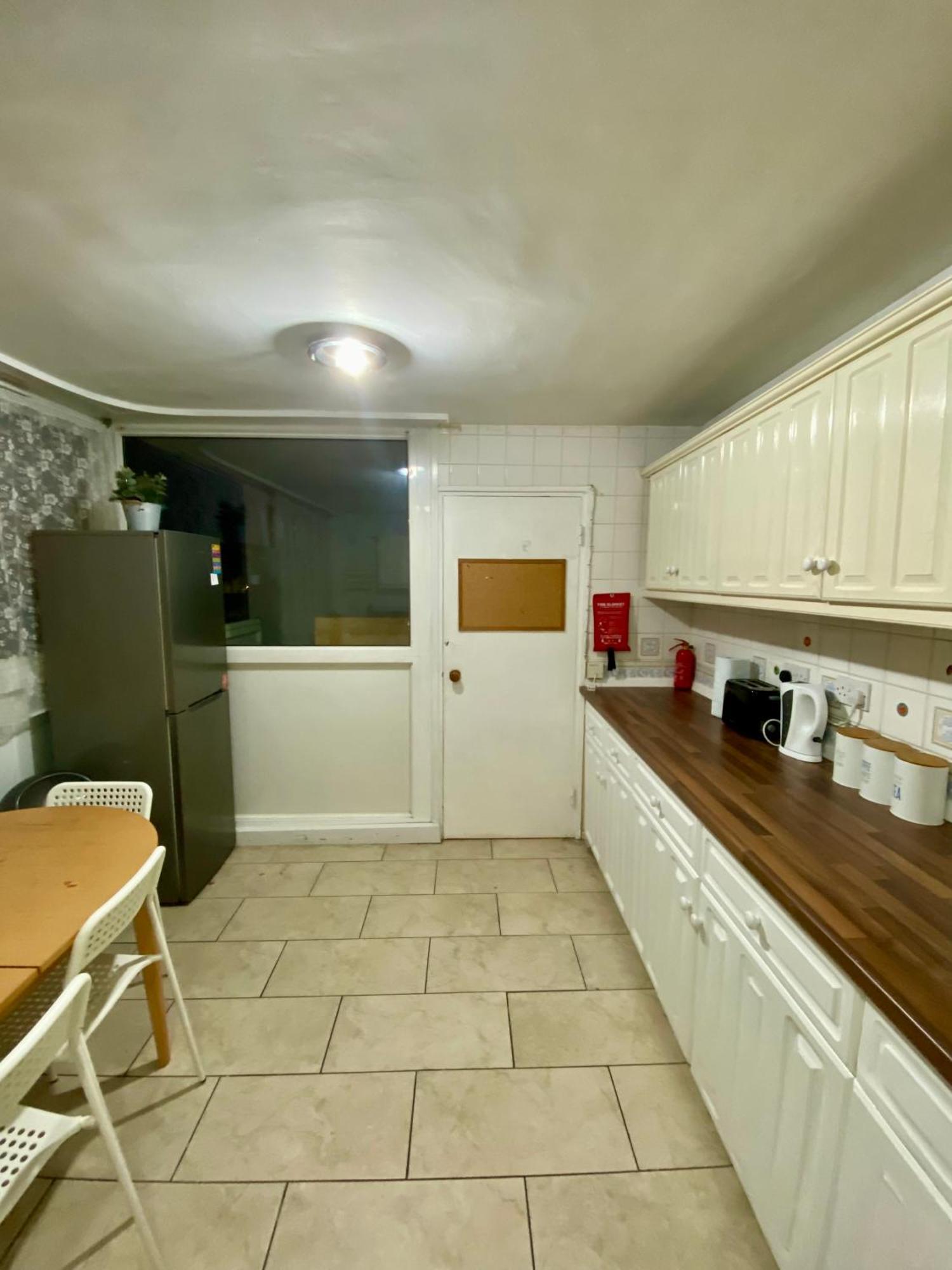 3 Bedroom Flat, Oxford Circus, W1w * London