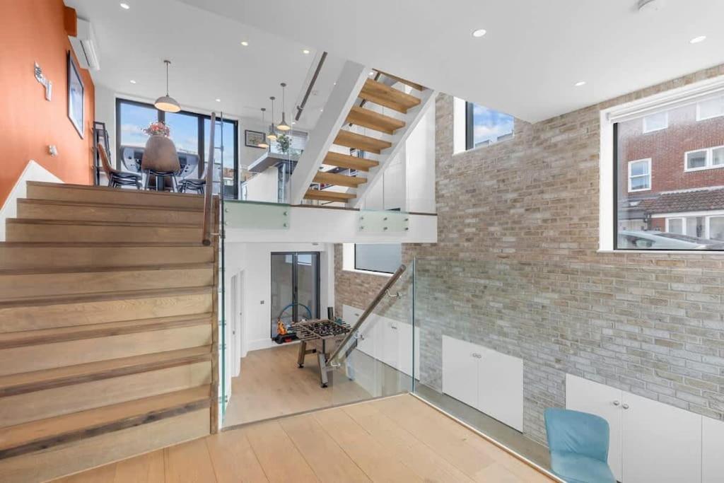 Apartamento Stylishly Designed 4 Bedroom *