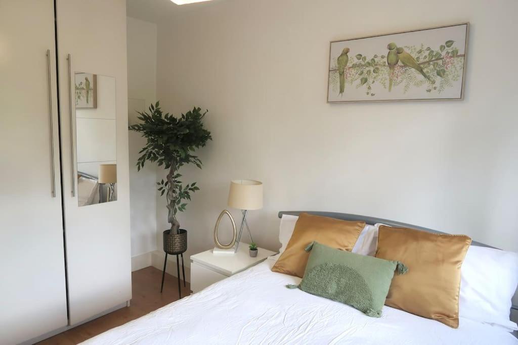Chic 4-bed In Trendy Clerkenwell W Balcony And Walking Distance To Tube Apartamento Londres