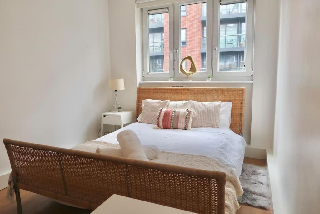 Chic 4-bed In Trendy Clerkenwell W Balcony And Walking Distance To Tube * Londres