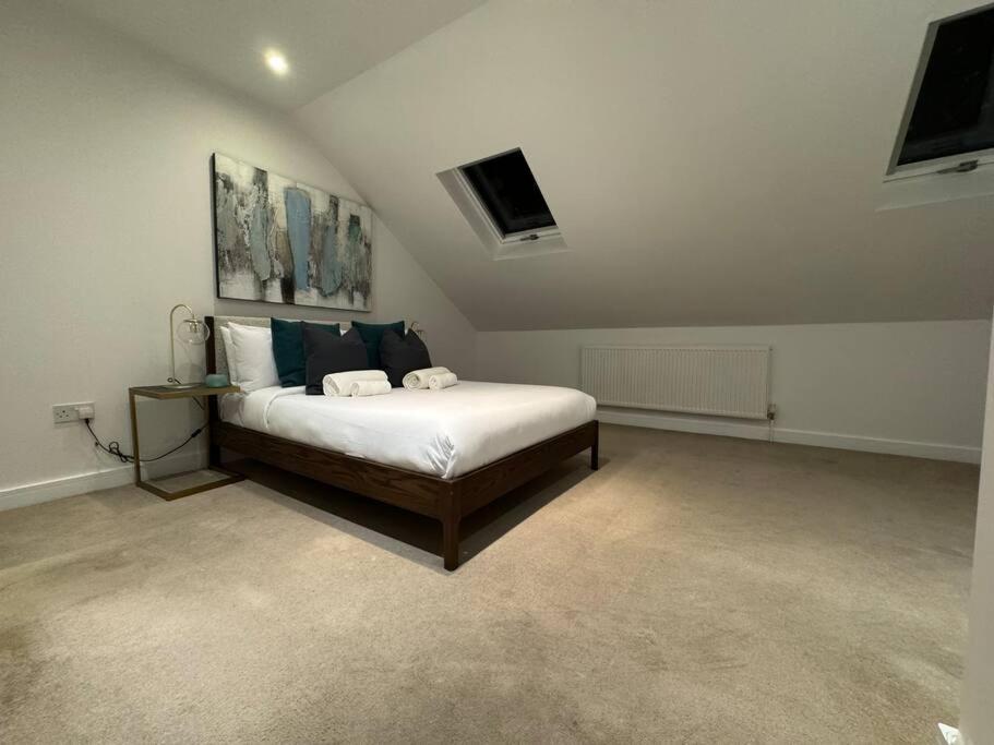 Luxxe 2br 2ba Duplex 5 Mins From Hither St - 65c Apartment