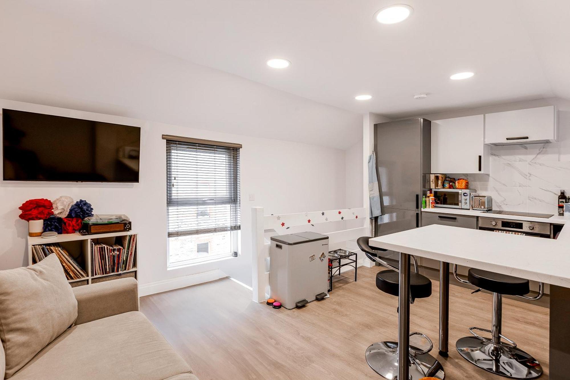 Comfortable 1br Duplex In Clapham * London