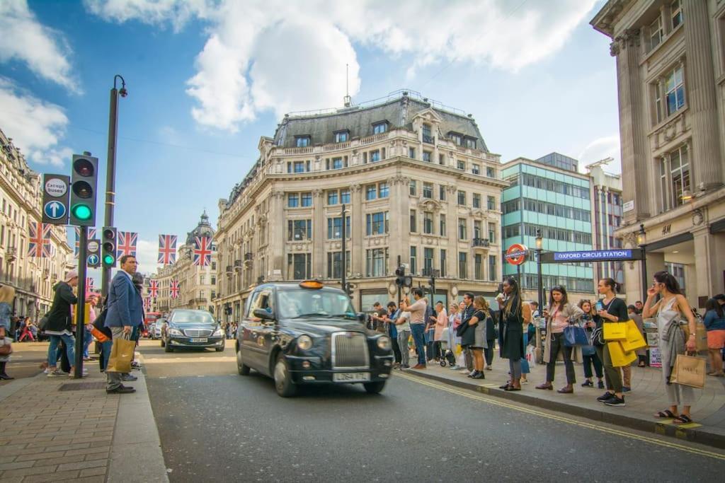 Apartment Stunning Oxford Street's