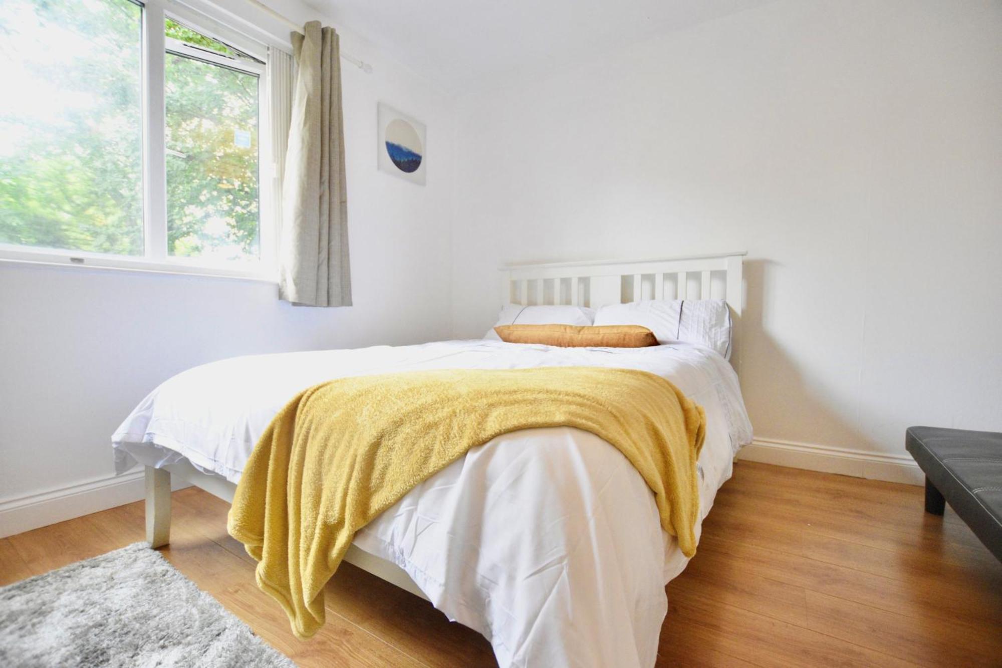 Full Close To Excel Centre, Airport , O2 Arena London