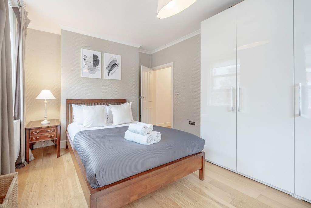 Stunning Oxford Street's Apartment *