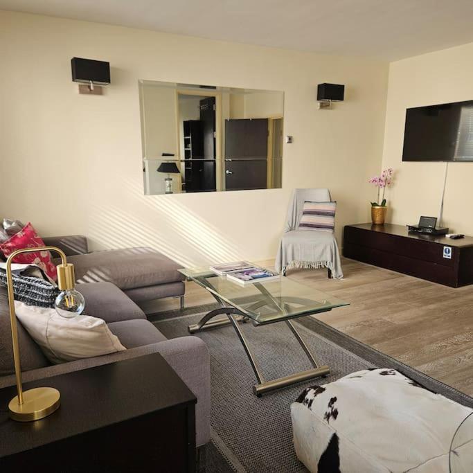 Spacious Two Bedroom In South Kensington London