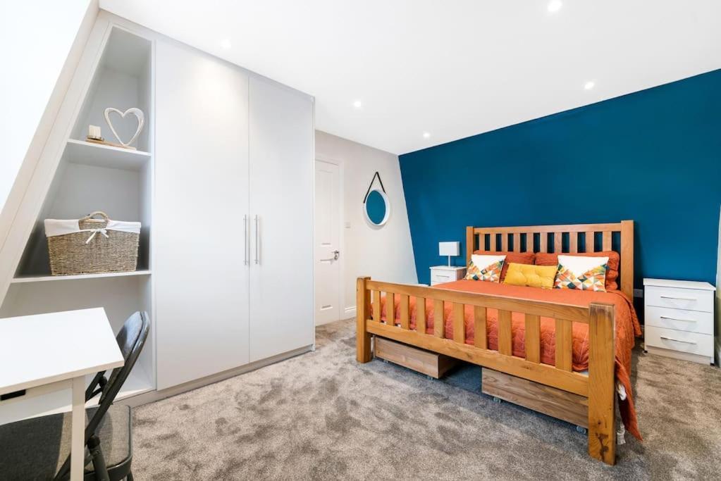 Apartment Stunning Double Within A Loft Space *