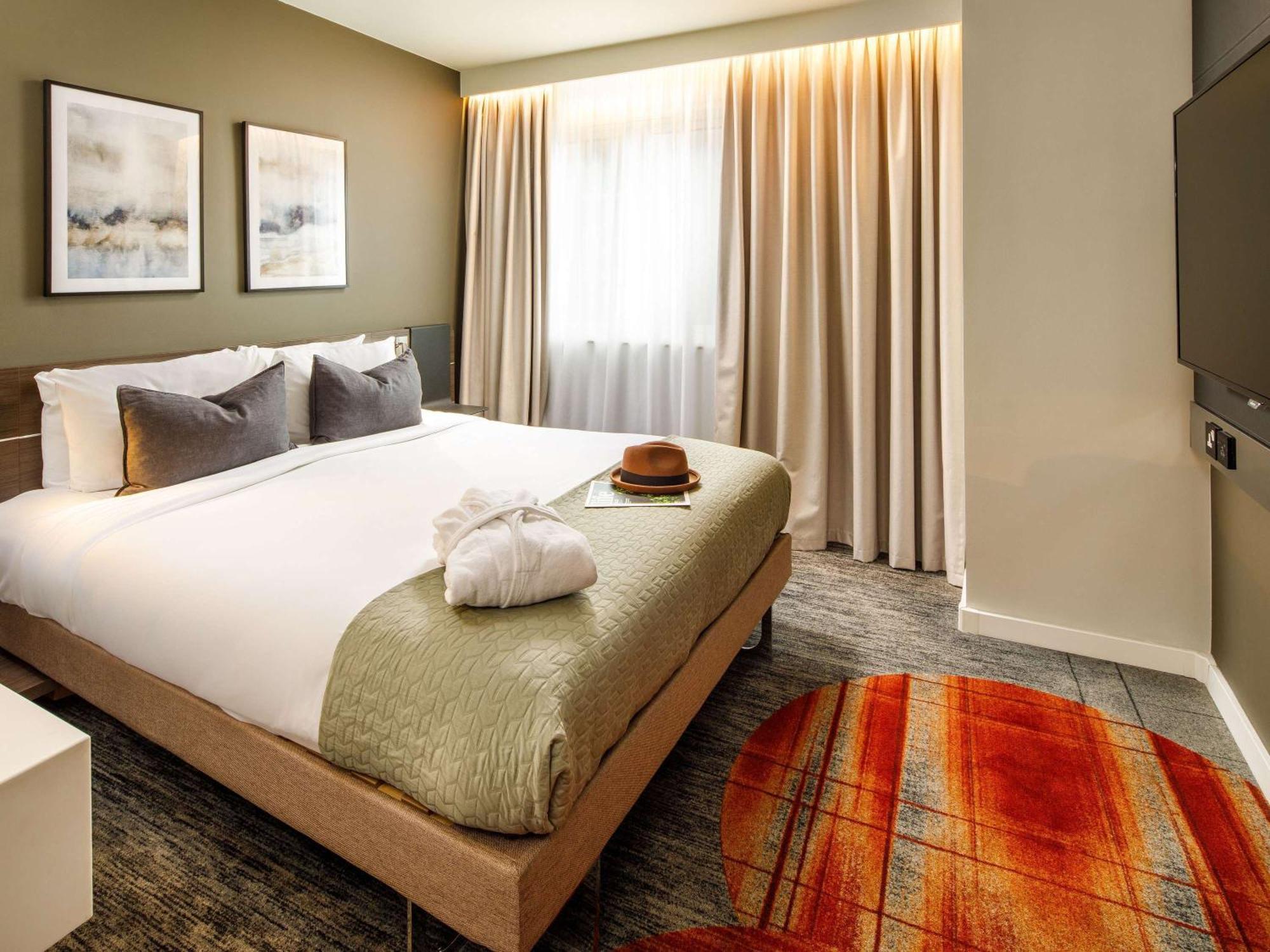 Novotel Bridge Hotel London