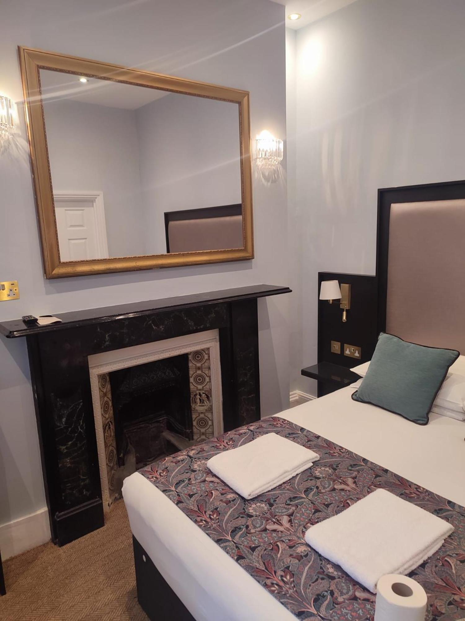 Arran House Hotel 3*
