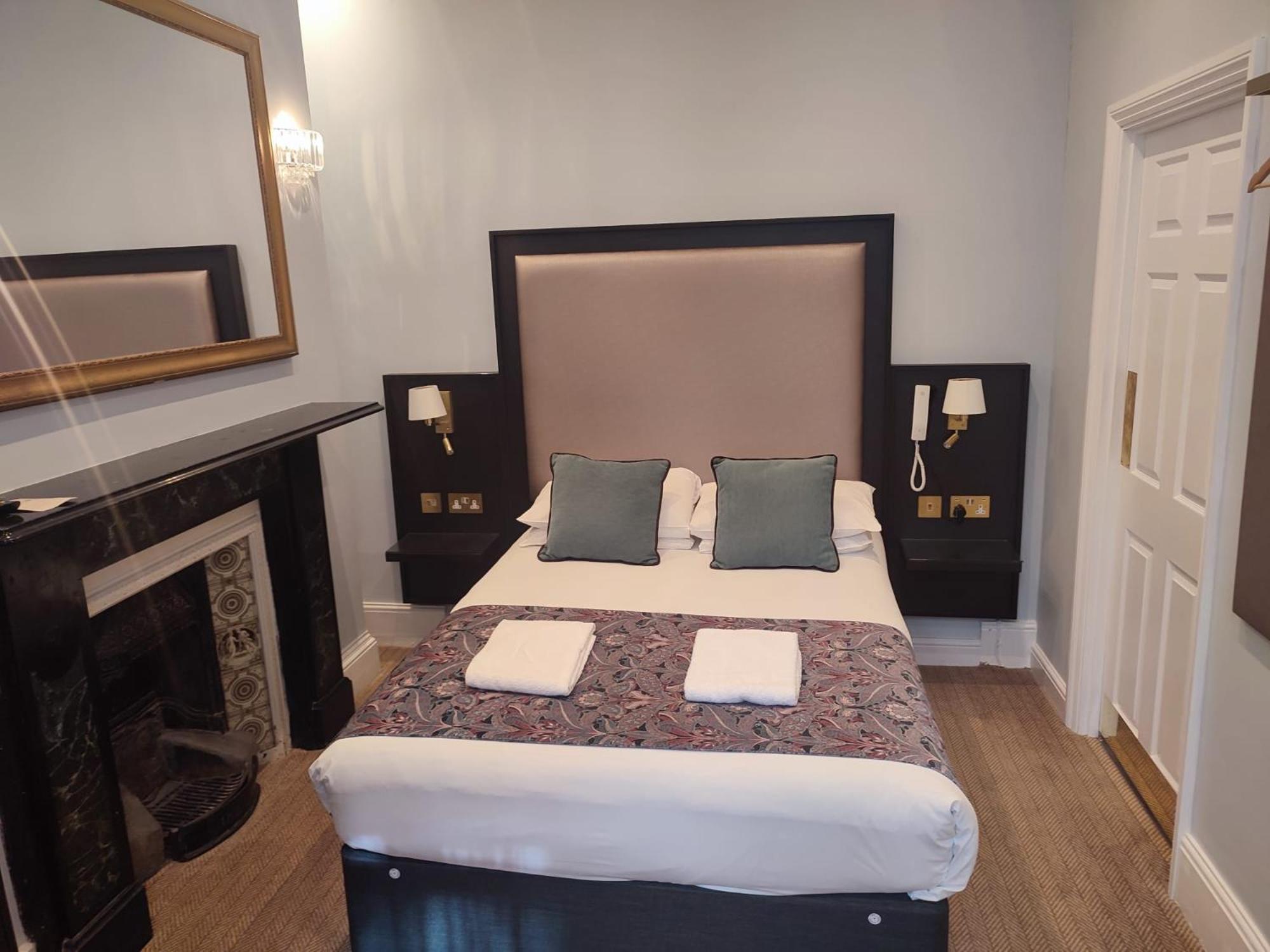 Hotel Arran House 3*