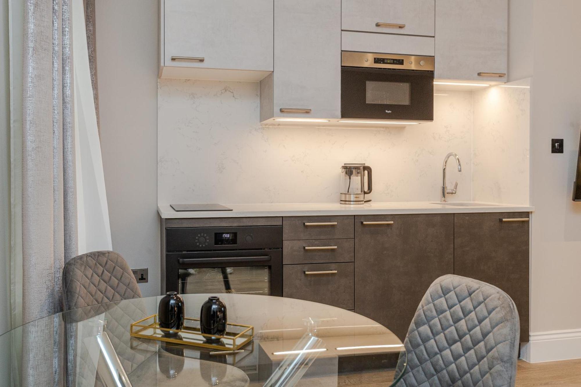 Apartment Redcliffe Gardens *