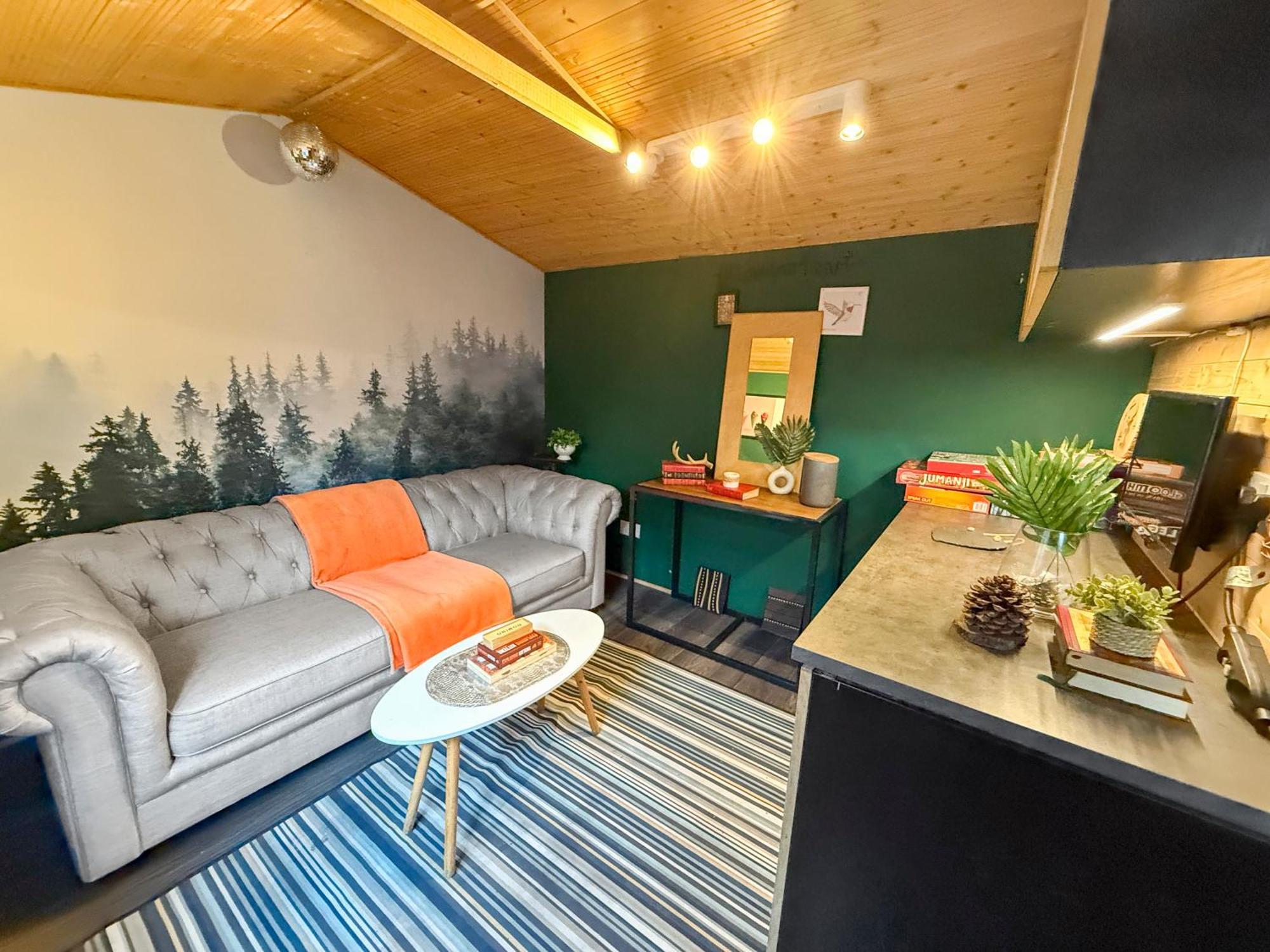 Feriehus 2bed Garden House W/hot Tub, Sauna & Cinema London