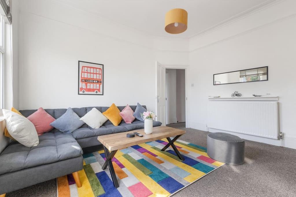 The Turnpike - Free Parking Apartamento Londres