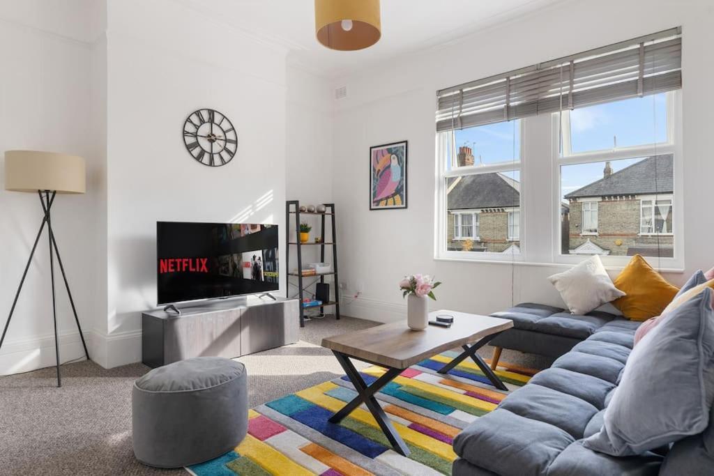 Apartamento The Turnpike - Free Parking *