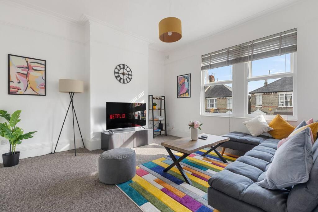 Apartamento The Turnpike - Free Parking *