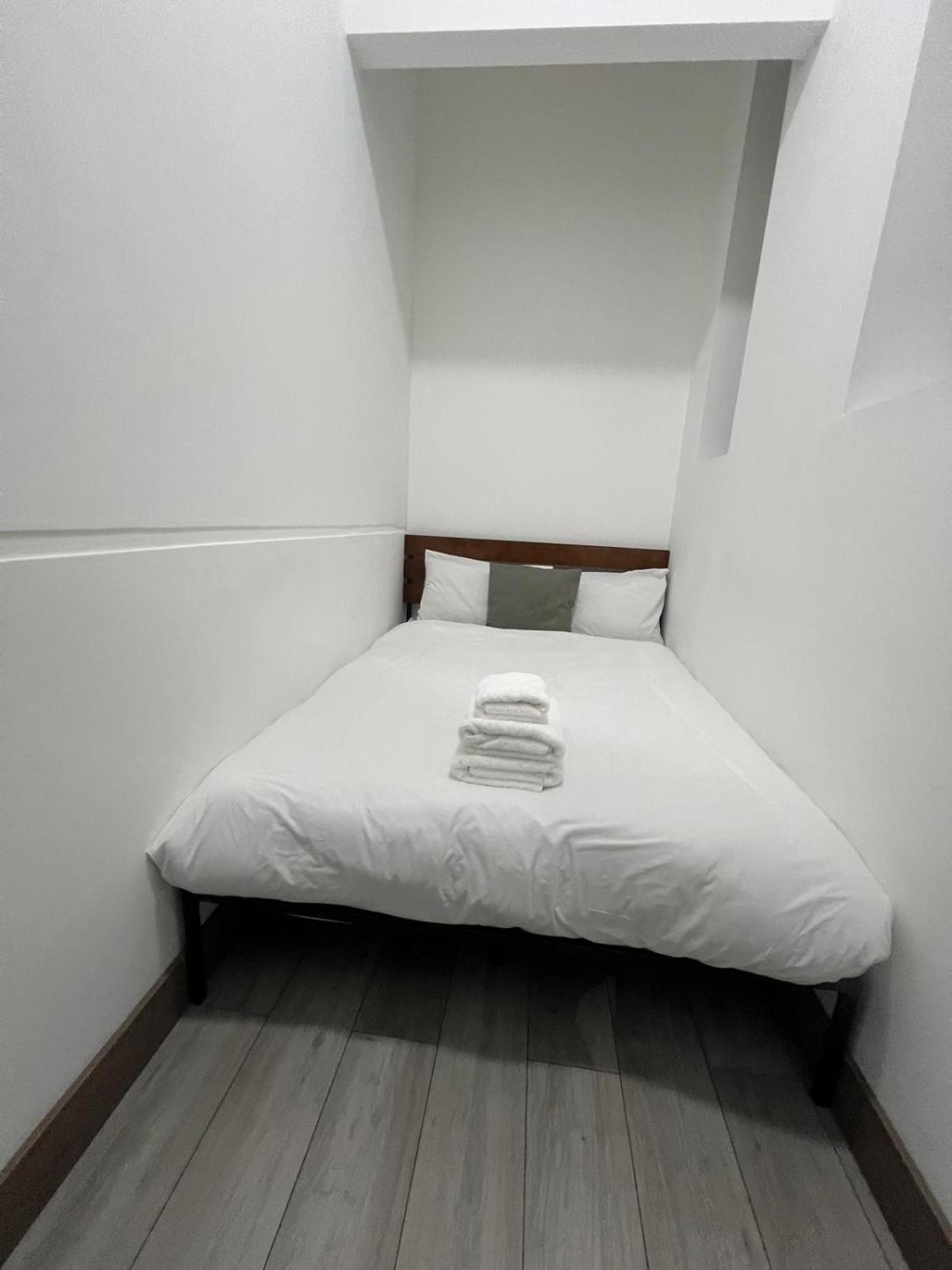 Modern 2bed Flat Chiswick London
