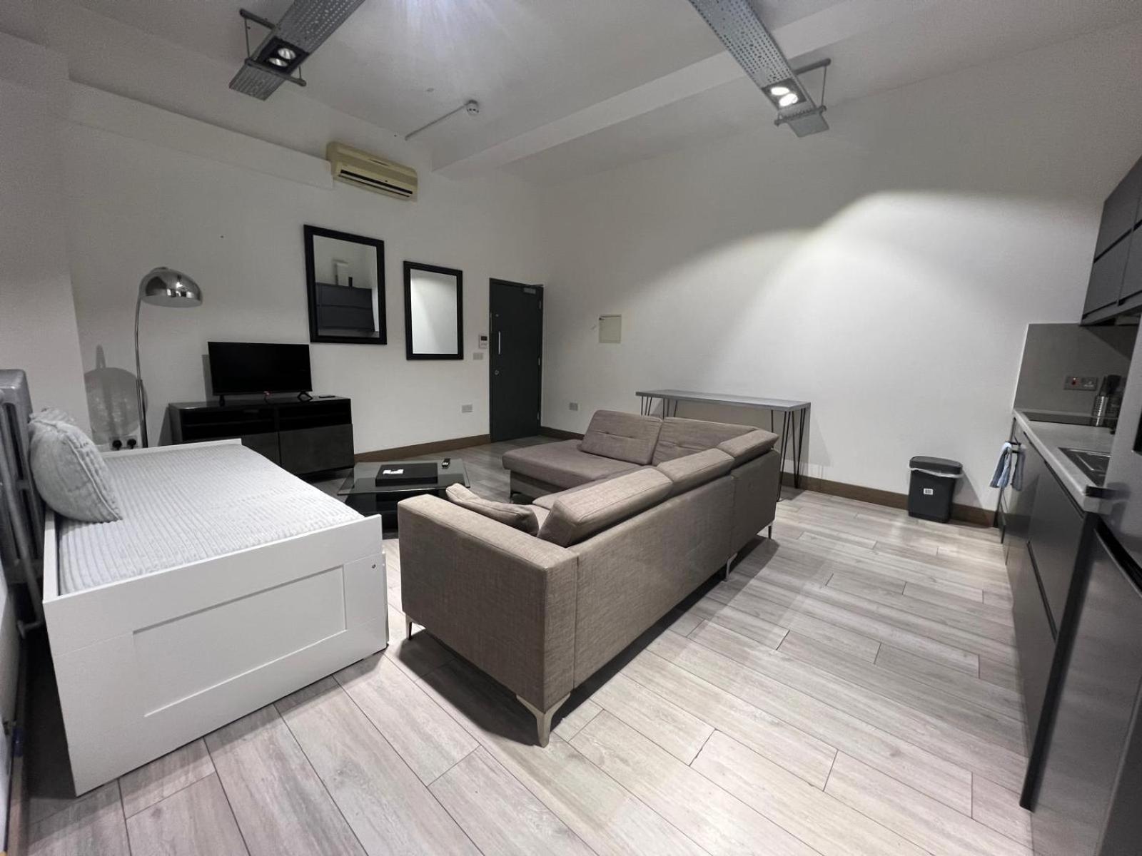 Modern 2bed Flat Chiswick Apartment