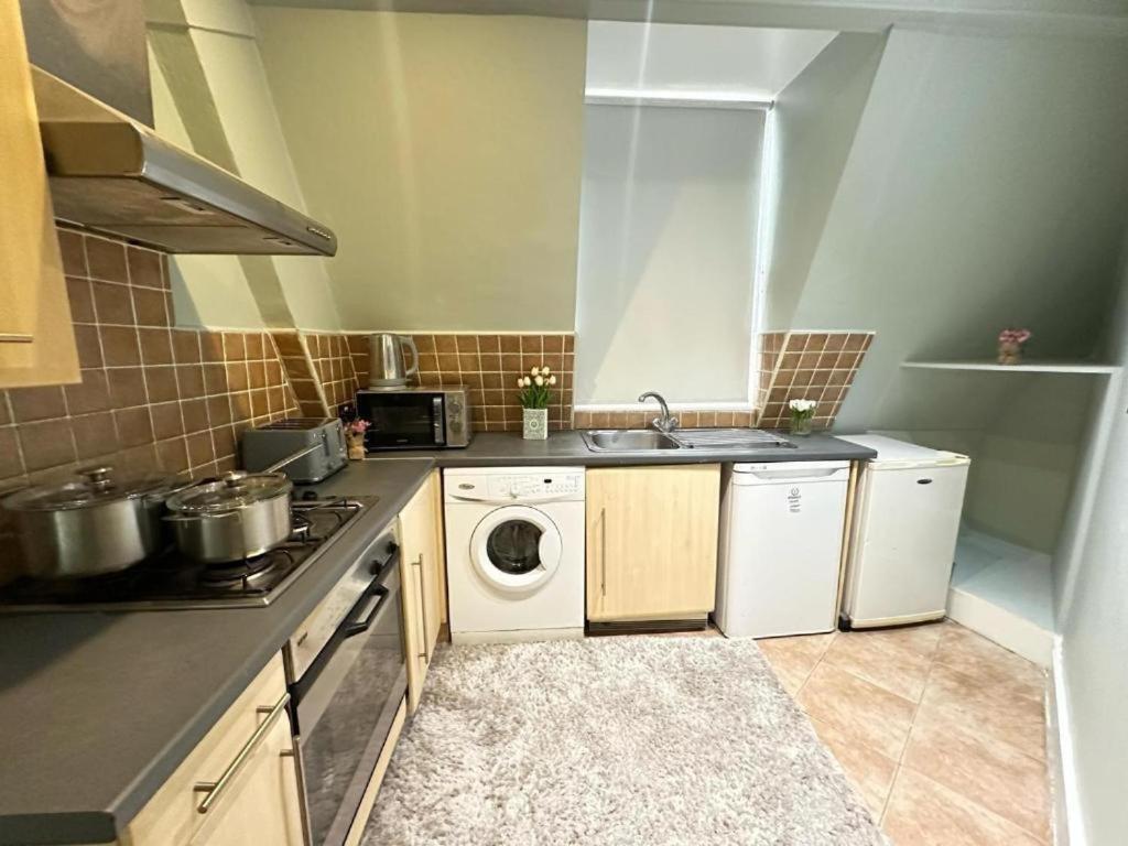 Affordable Near Central Apartment London