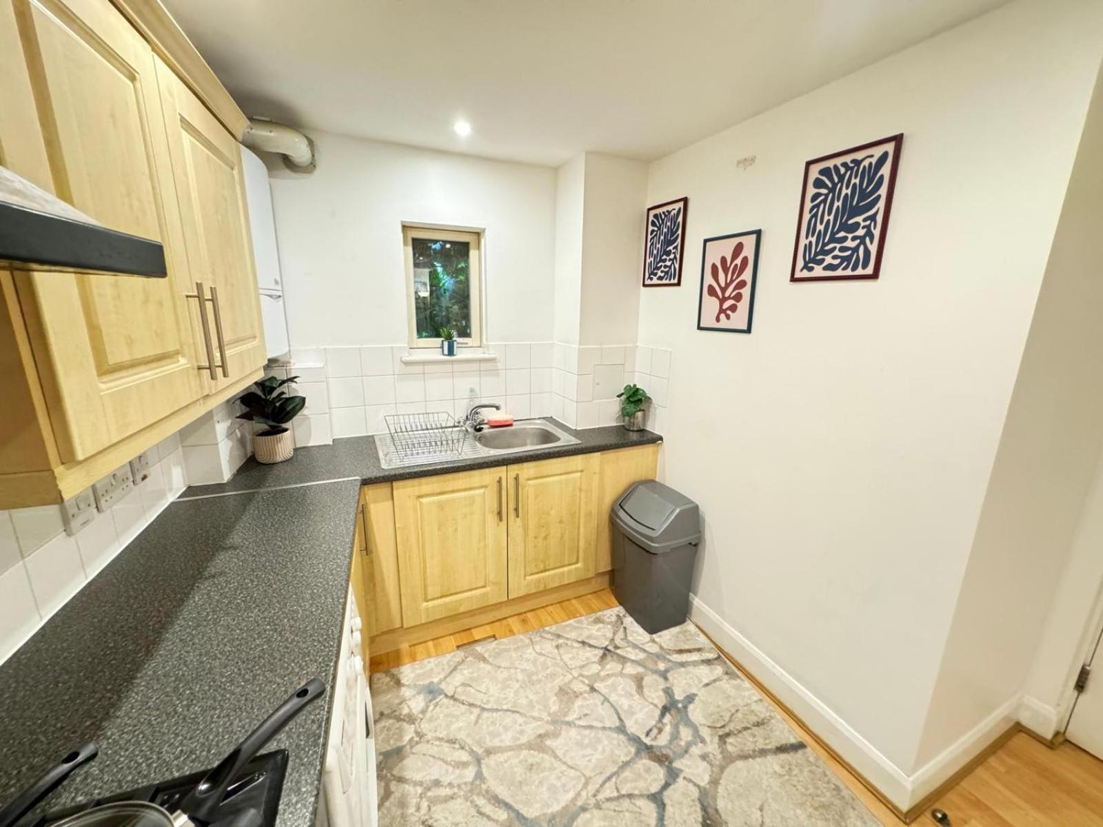 Affordable Family In Kilburn Apartment
