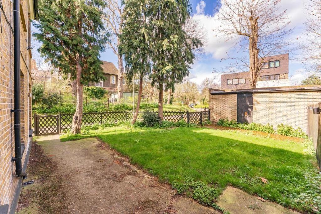 Cosy , Haven And Spacious Londres