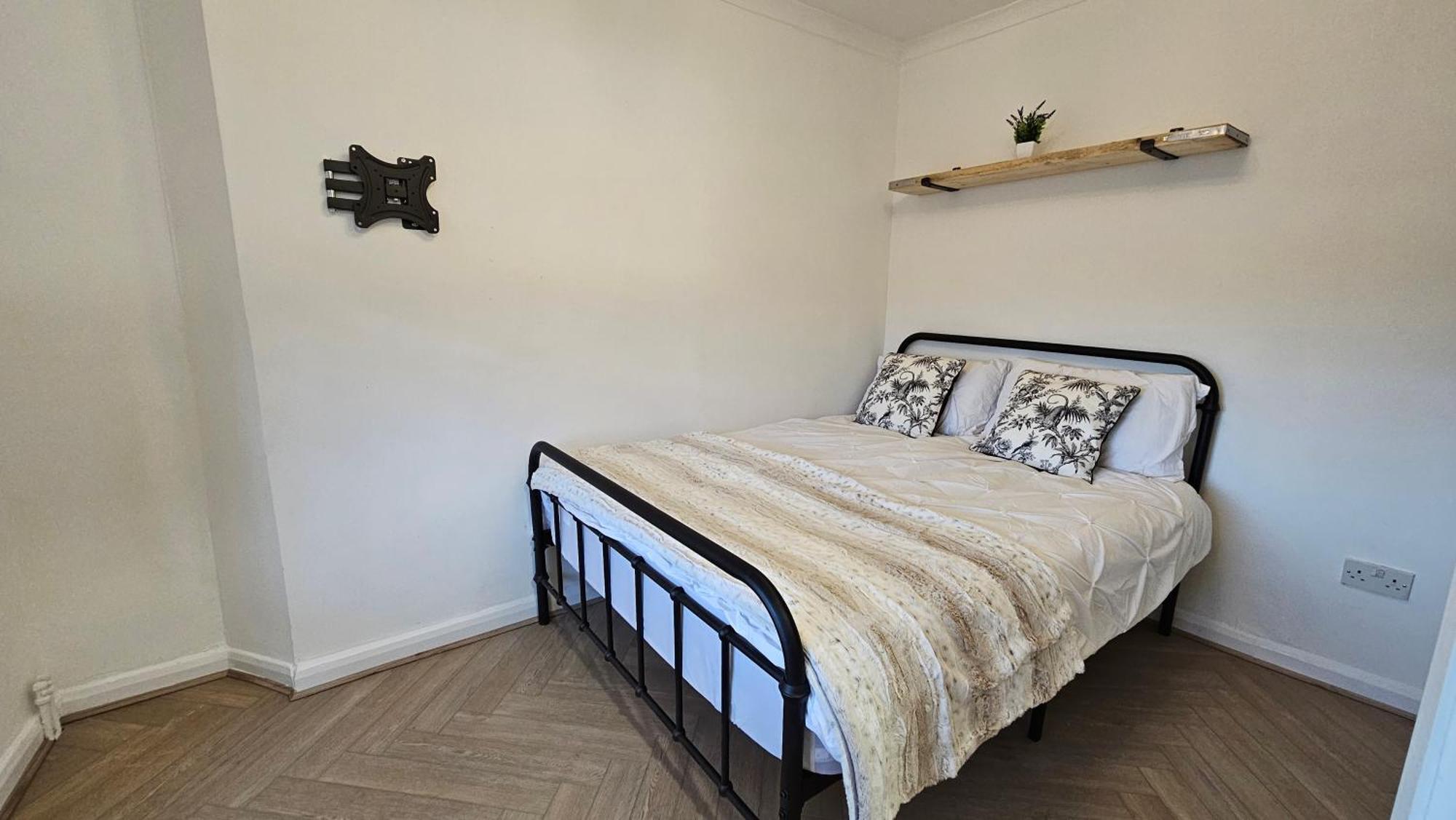Apartment Newly Renovated & Ensuite Rooms! - Camberwell