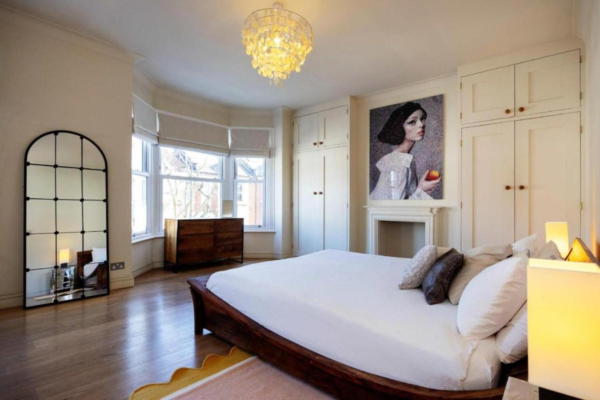 Holiday home Modern Living Meets Timeless Charm