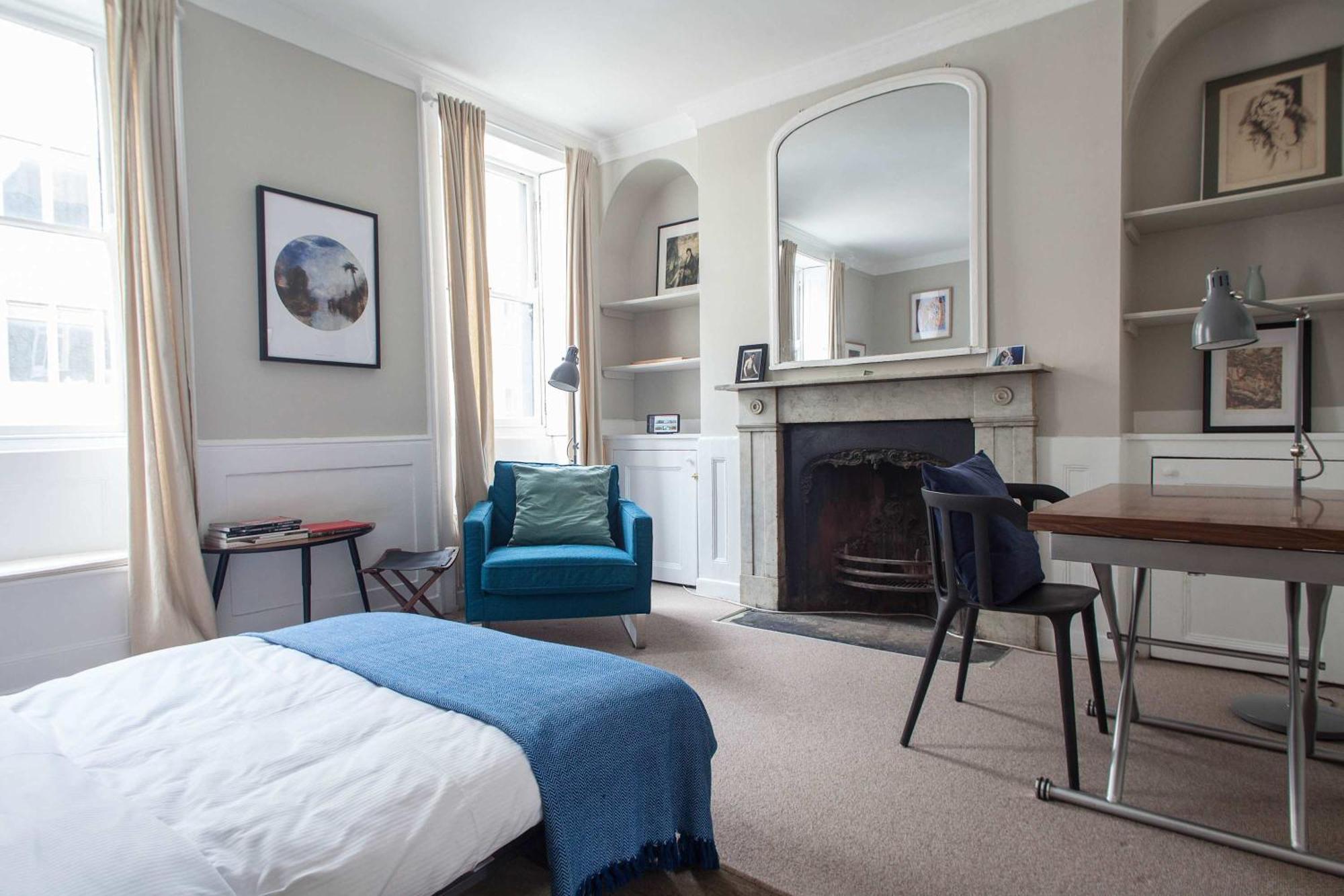 Traditional In Fitzrovia Near Oxford Street London