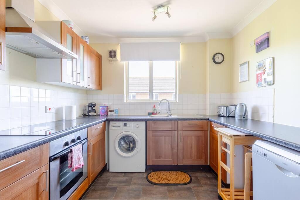 Apartment Homely 1 Bedroom In Beckton With Parking London