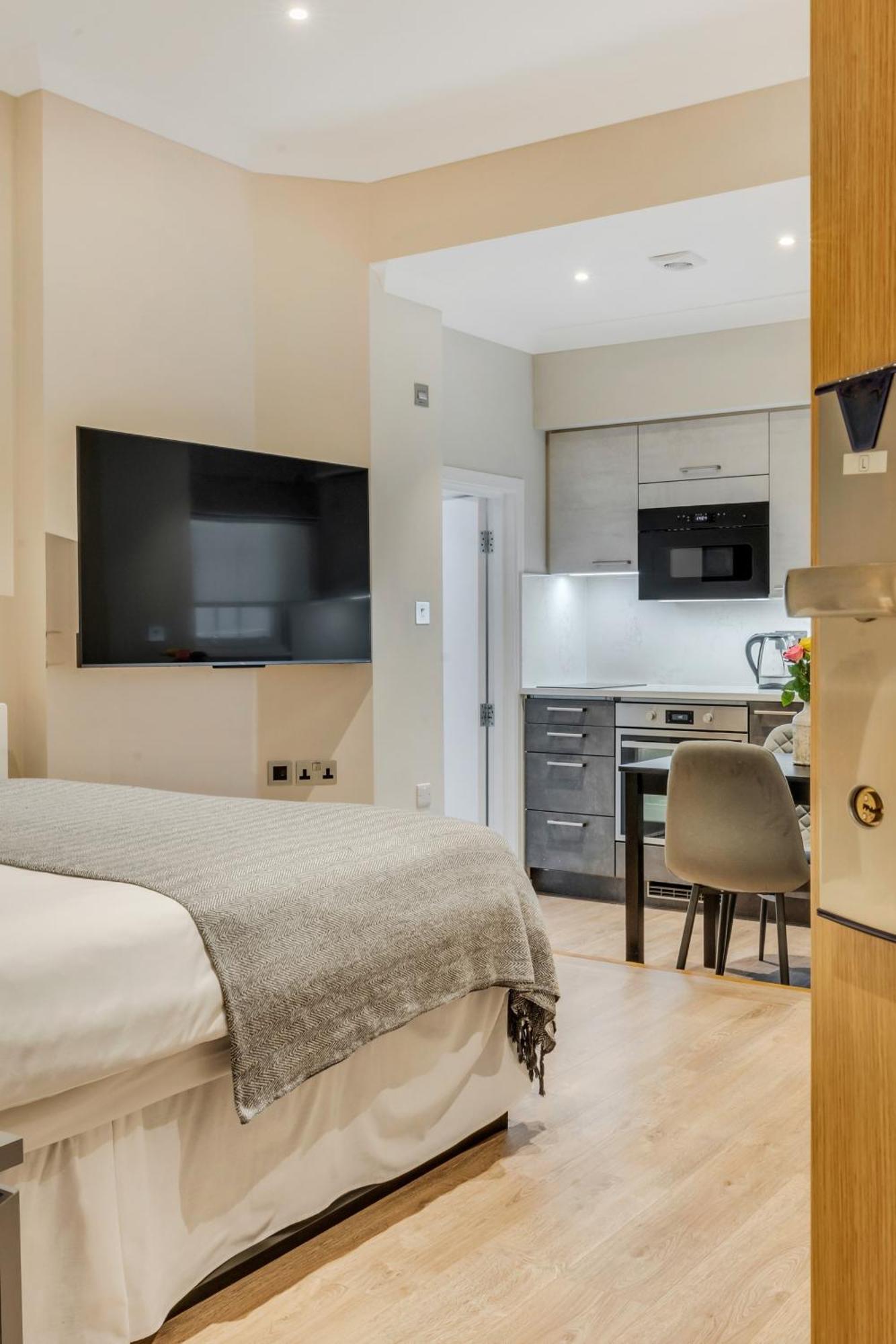 Redcliffe Gardens Apartment London