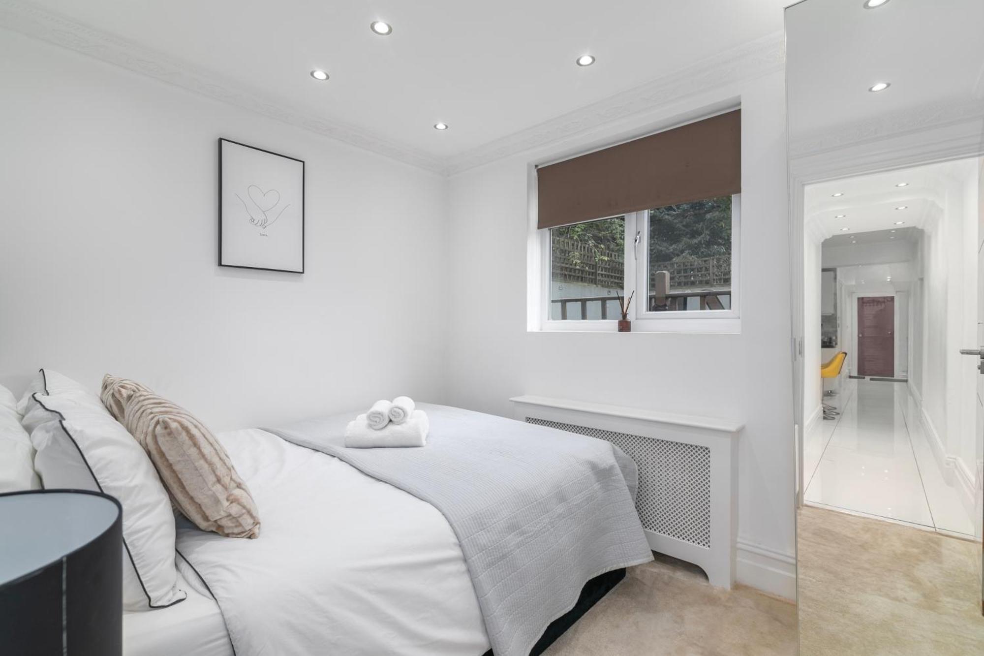 Elegant 2 Bed Garden Flat, London, Paddington! *