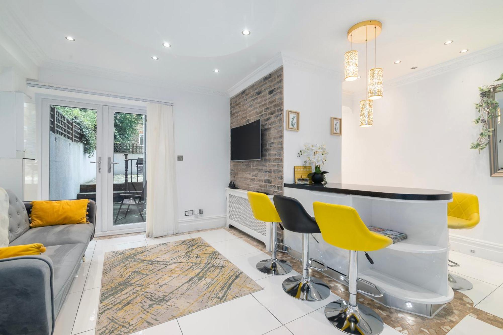 Elegant 2 Bed Garden Flat, London, Paddington! *