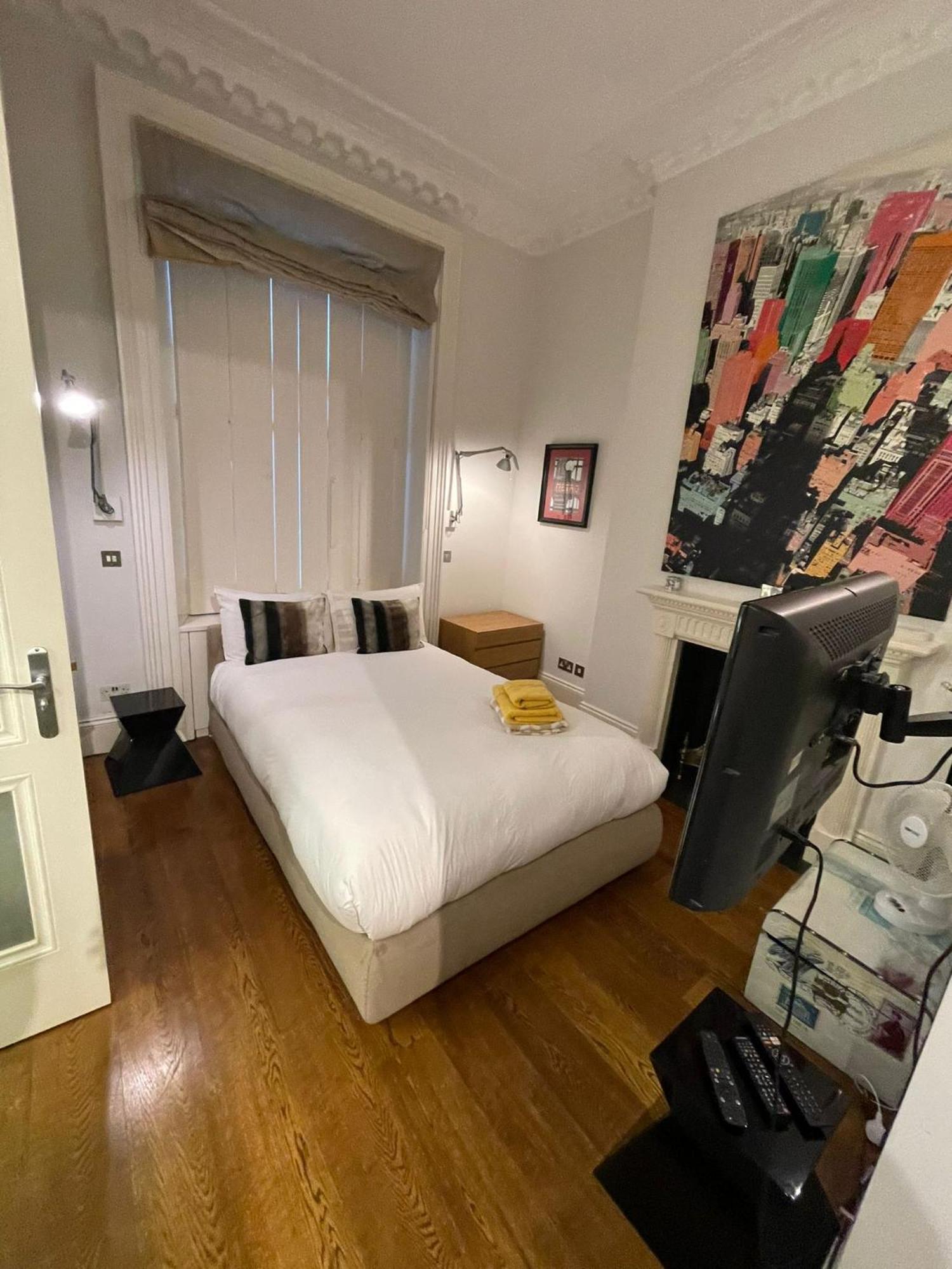 2 Bedroom Luxury Flat In South Kensington Leilighet London
