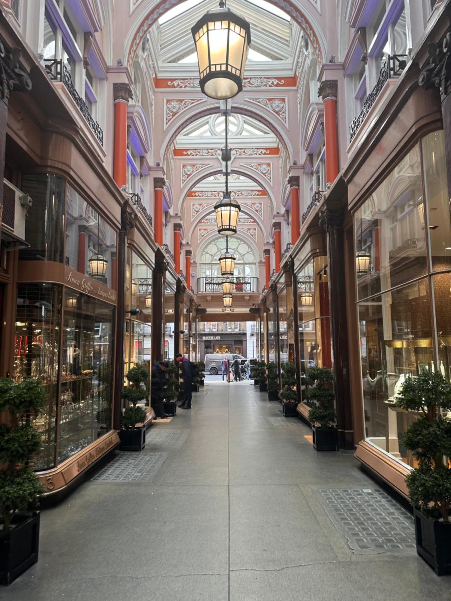 Bond Mayfair