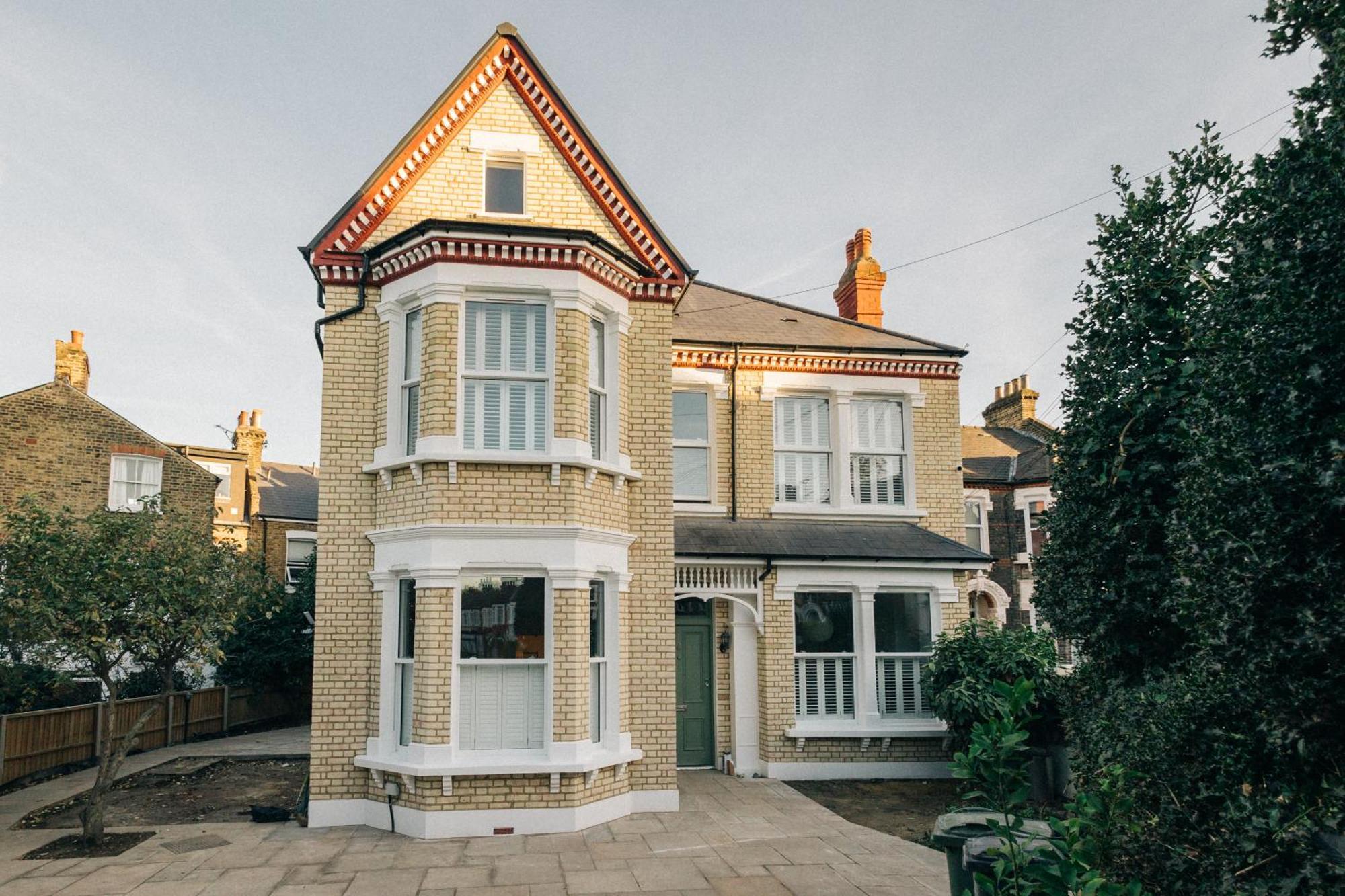 Lin Song House South Garden Getaway London