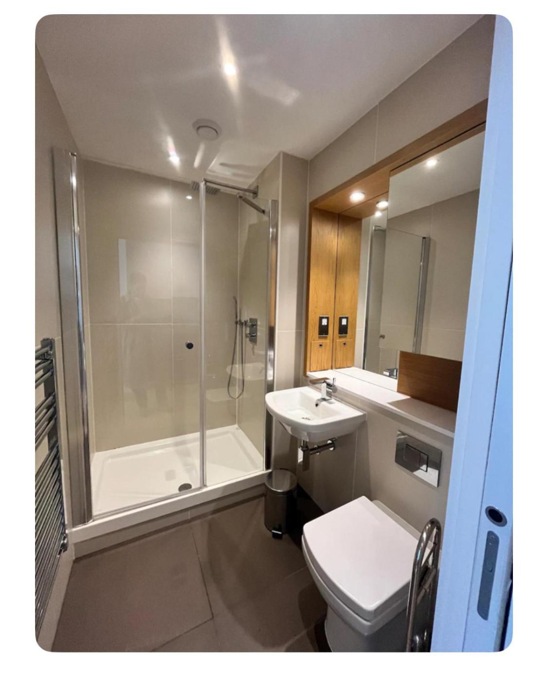 Stunning Modern Artsy 1-bedroom Flat Centre Ldn *