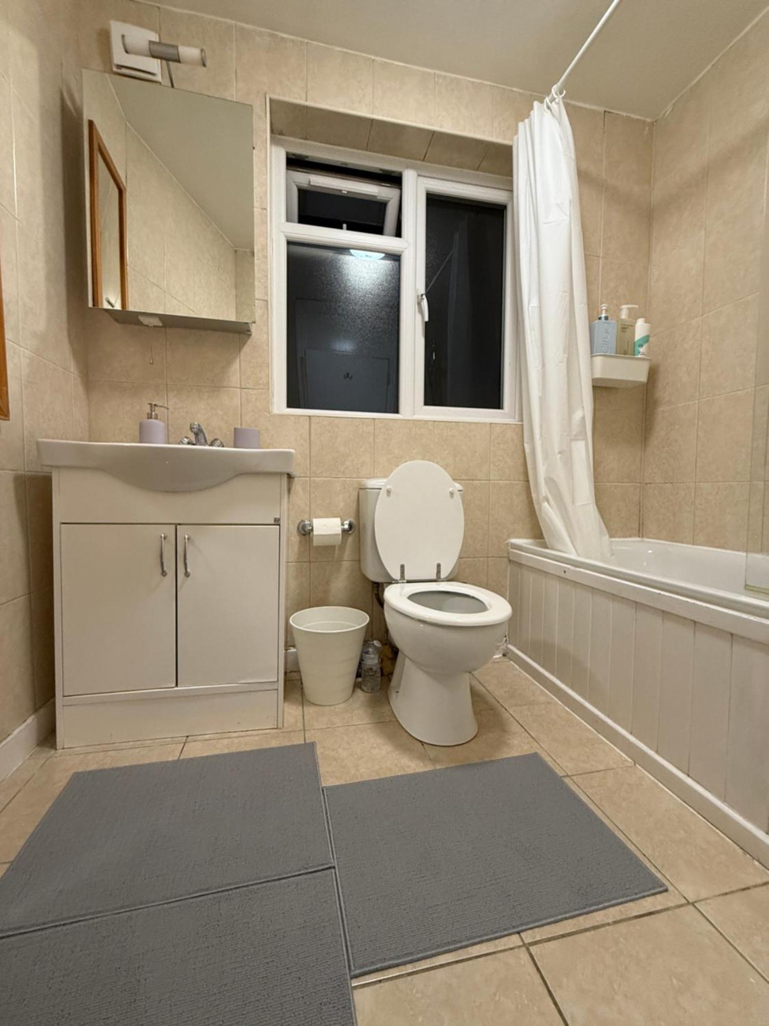 Habitación en casa particular Compact And Friendly Price *