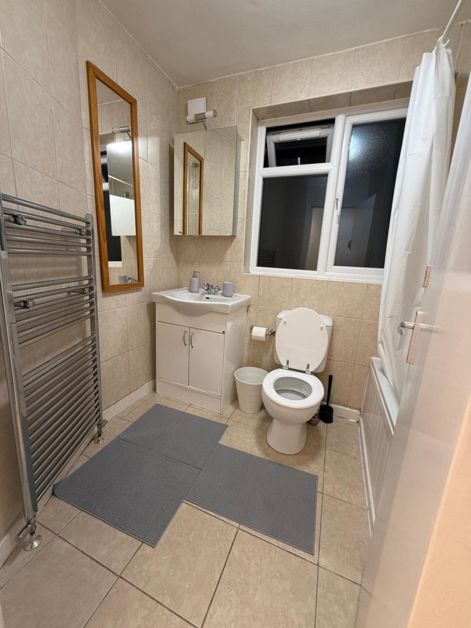 Habitación en casa particular Budget Friendly And Cozy In Hammersmith