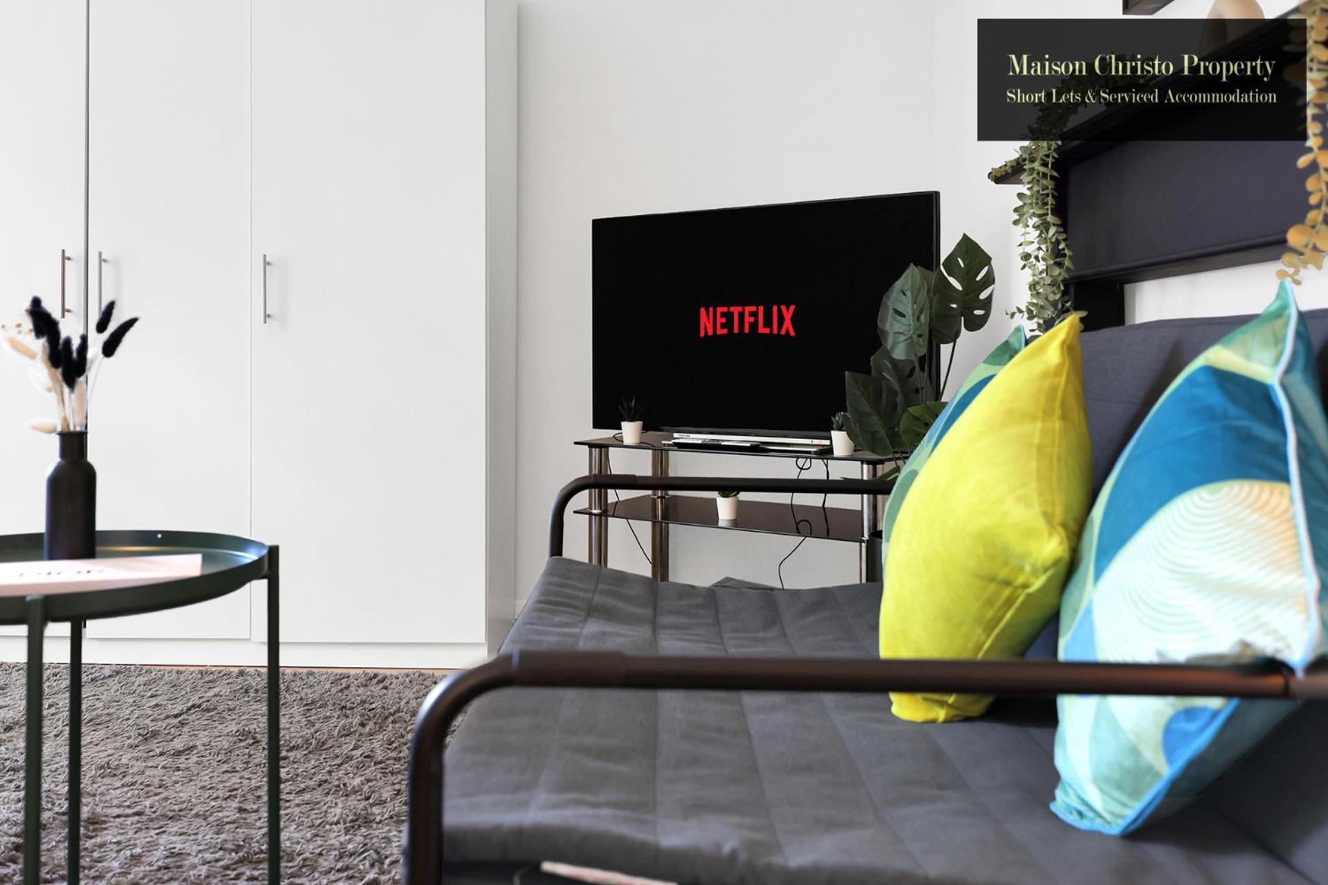 Weekly Or Monthly Stays, London, Stepney Green, 2bedroom Apt, Sleeps 6, Servcied By Maison Christo Short Lets & Serviced Accomdation Apartment London
