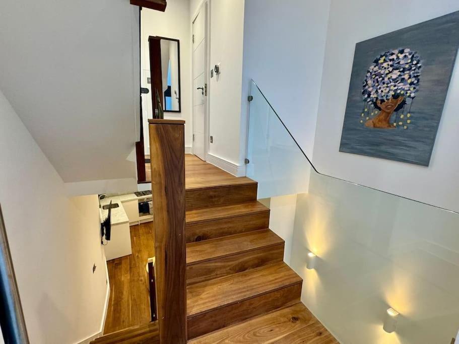 Hyde Park Luxury 2 Bed 2 Bath House *