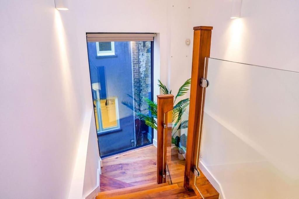 Hyde Park Luxury 2 Bed 2 Bath House * Londen