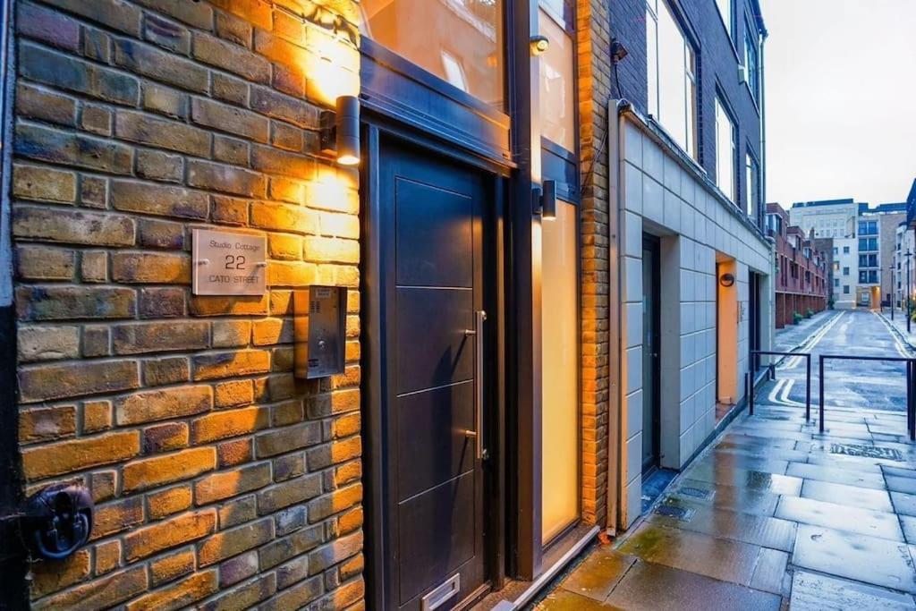 Hyde Park Luxury 2 Bed 2 Bath House London