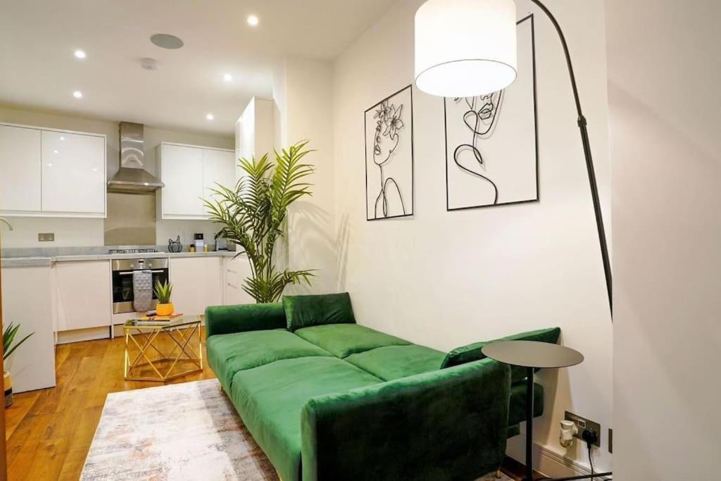 Hyde Park Luxury 2 Bed 2 Bath House