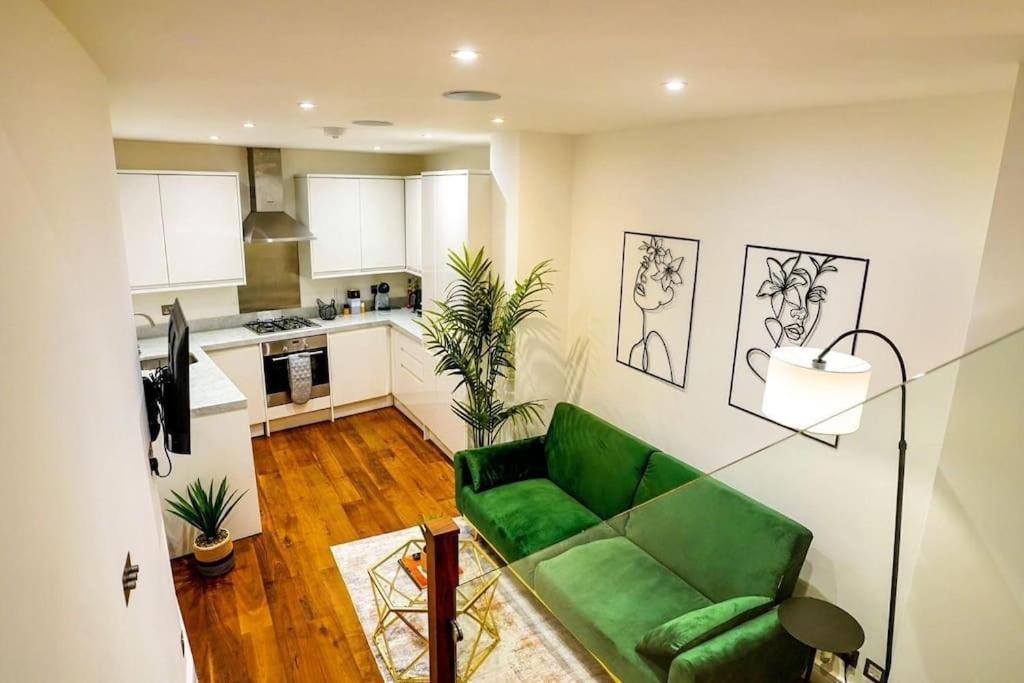 Hyde Park Luxury 2 Bed 2 Bath House Apartment *