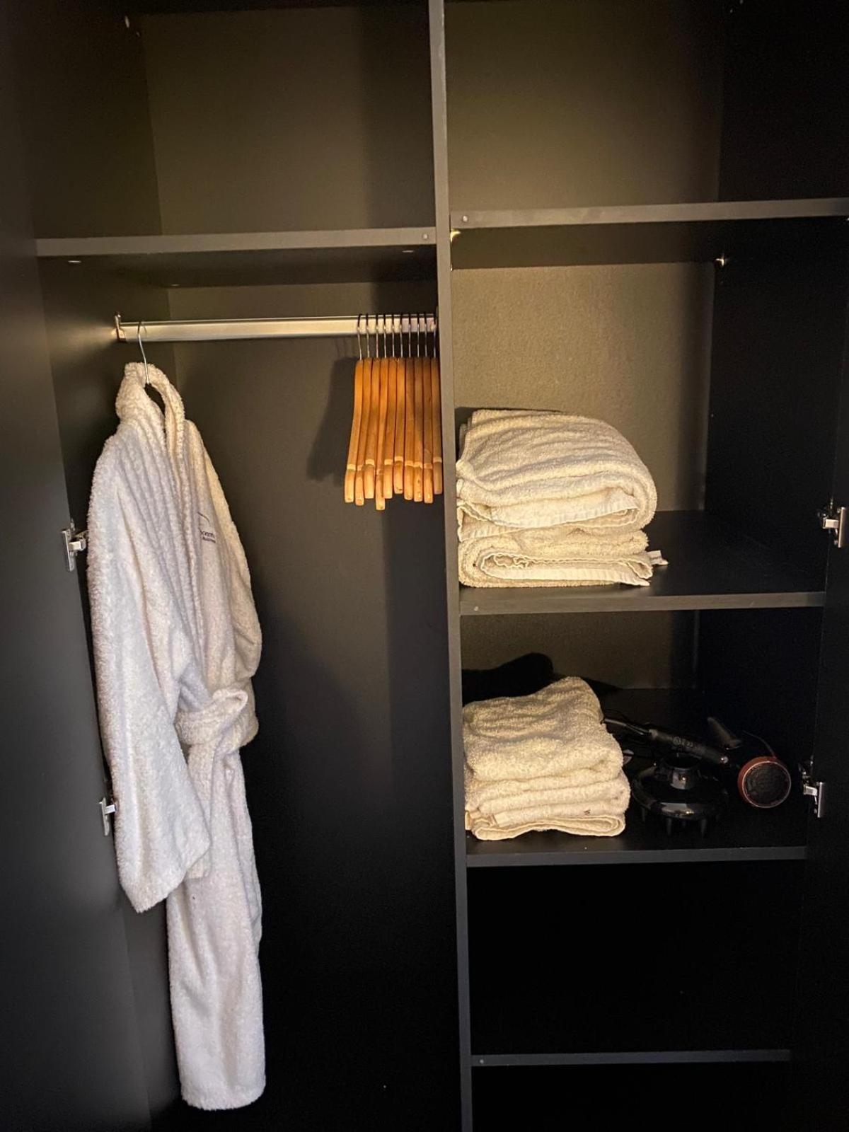 Nw2 Flat Mins To Apartment London