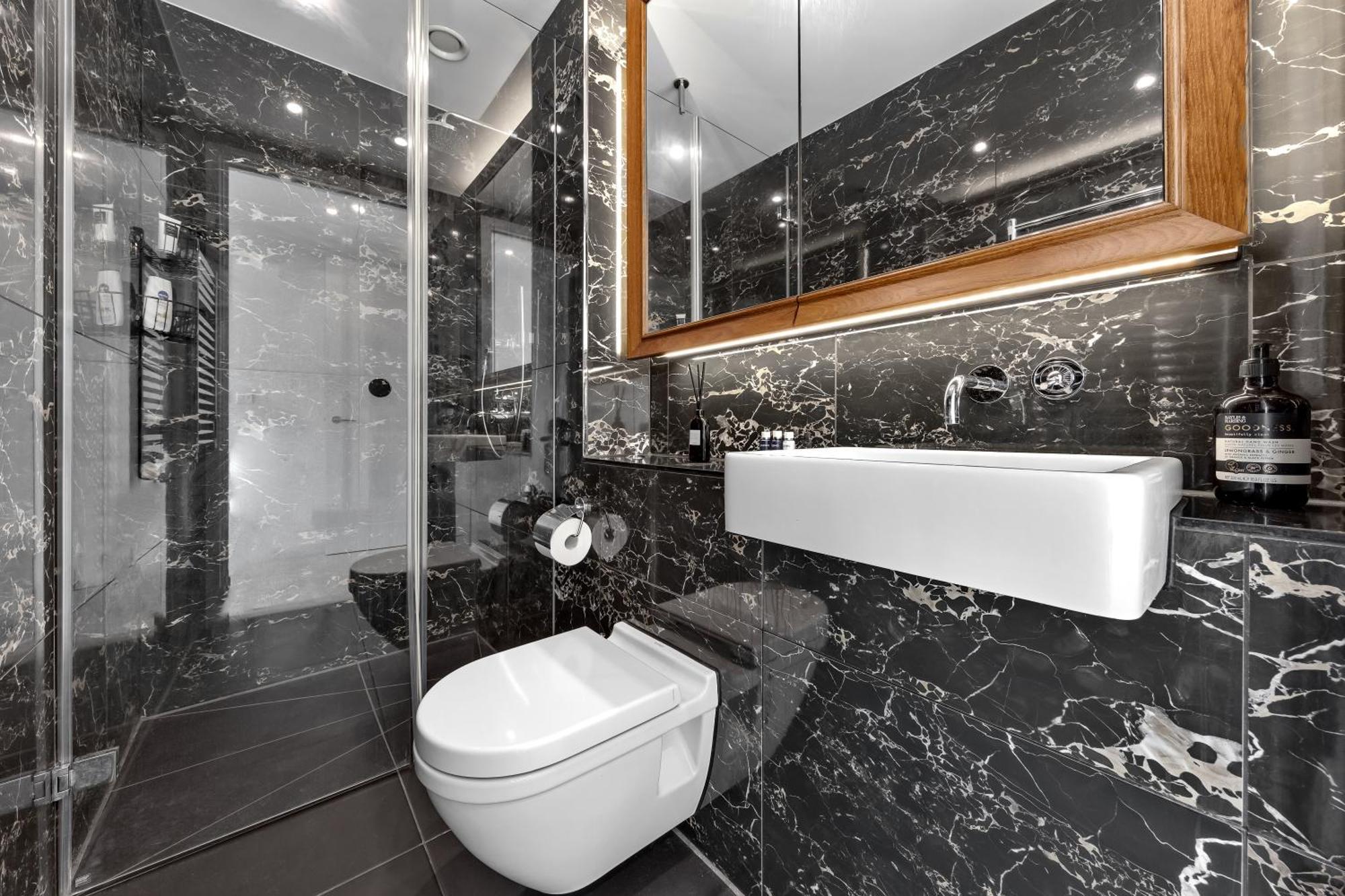 Apartamento 18th Floor Luxury 2 Bedroom, 2 Bathroom Sky View With Rooftop Access & Gym! Unbeatable Experience & Extreme Value! *