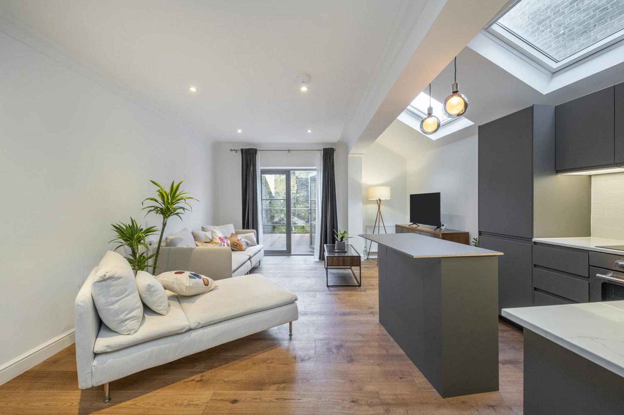Luxury 2bedroom And 2bathroom Flat With Patio London! Appartement Londen