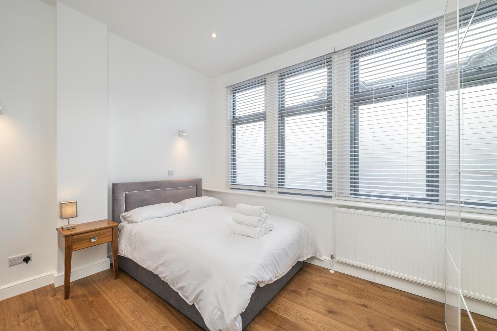 Luxury 2bedroom And 2bathroom Flat With Patio London! Appartement Londen