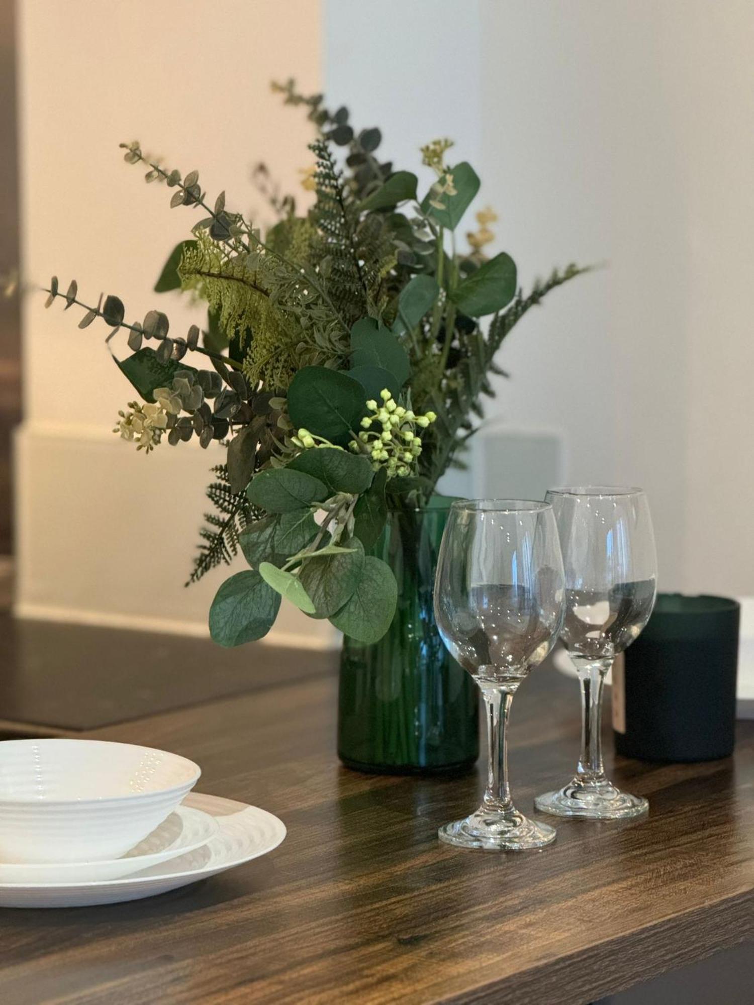 Cosy 2 Bed Hackney Sleeps 8 Apartment
