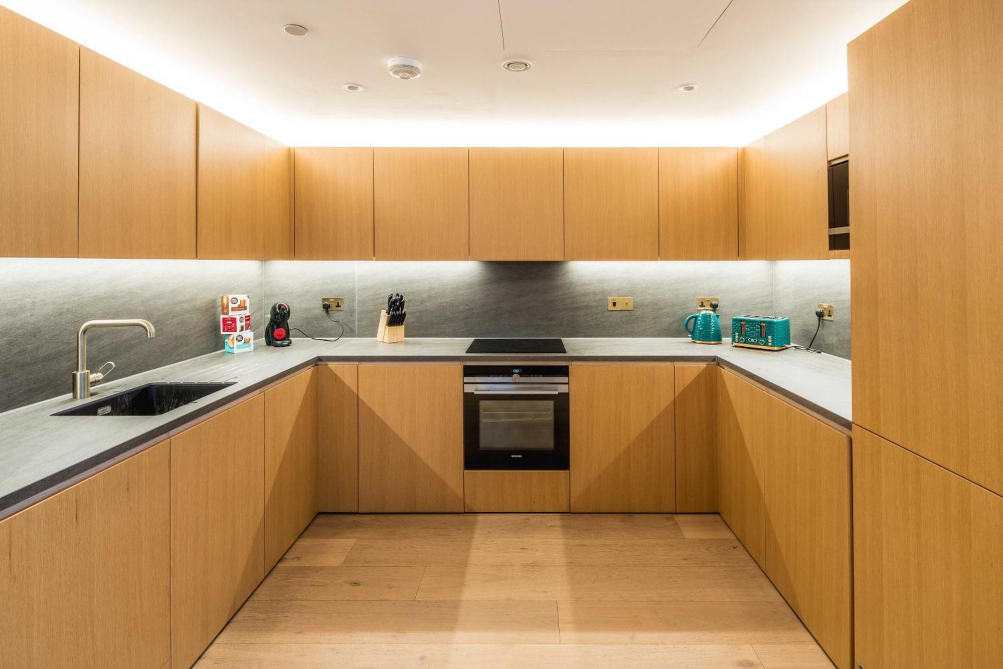 Kings Cross-luxury-sunset City View-gym-office Place-elevator Apartahotel Londres